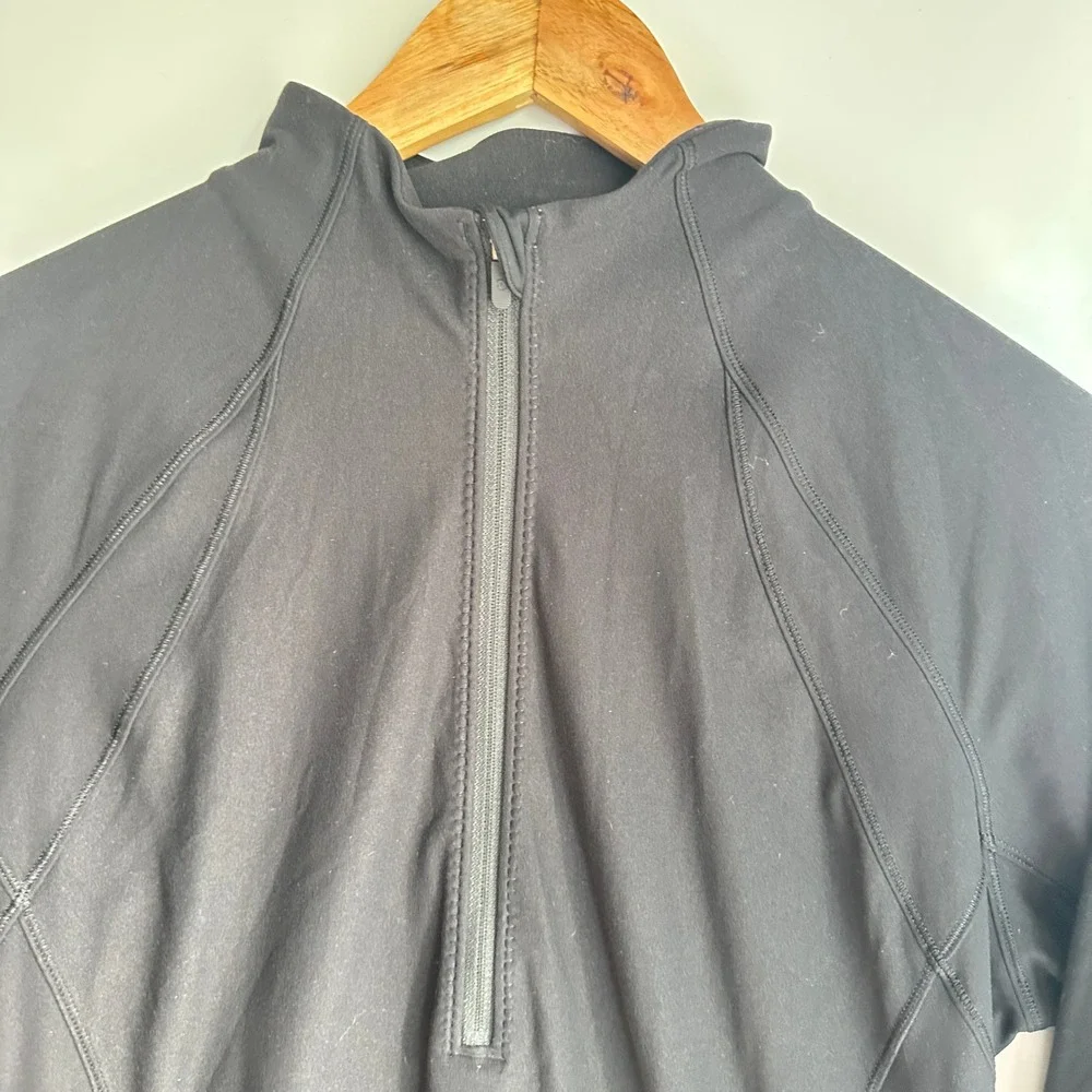 Lululemon Fresh Track Black Half Zip Long Sleeve Pullover Athleisure‎ Size 10